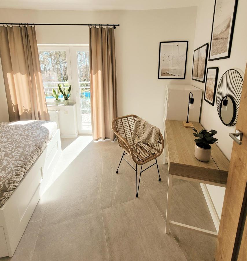 Pine Point Apartament With Terrace, Shared Pool, Tennis Court بوبيروفو المظهر الخارجي الصورة