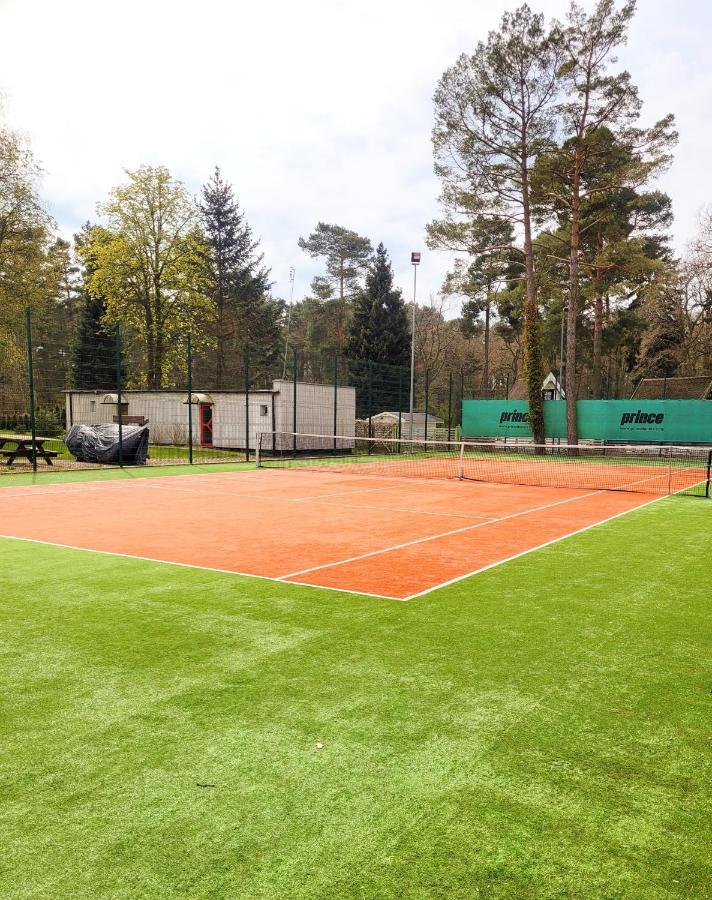 Pine Point Apartament With Terrace, Shared Pool, Tennis Court بوبيروفو المظهر الخارجي الصورة