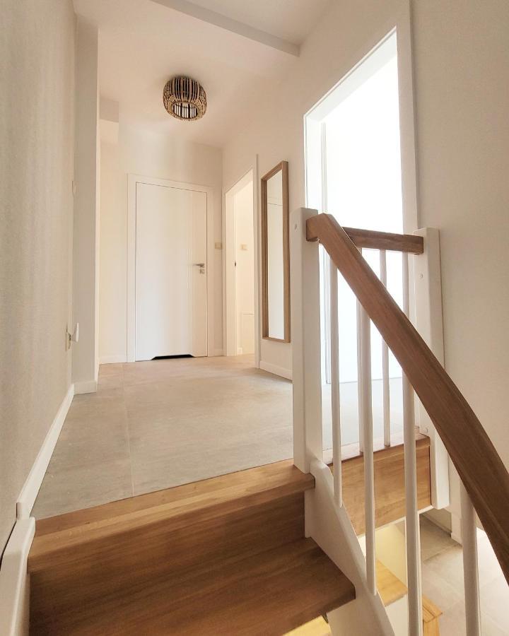 Pine Point Apartament With Terrace, Shared Pool, Tennis Court بوبيروفو المظهر الخارجي الصورة