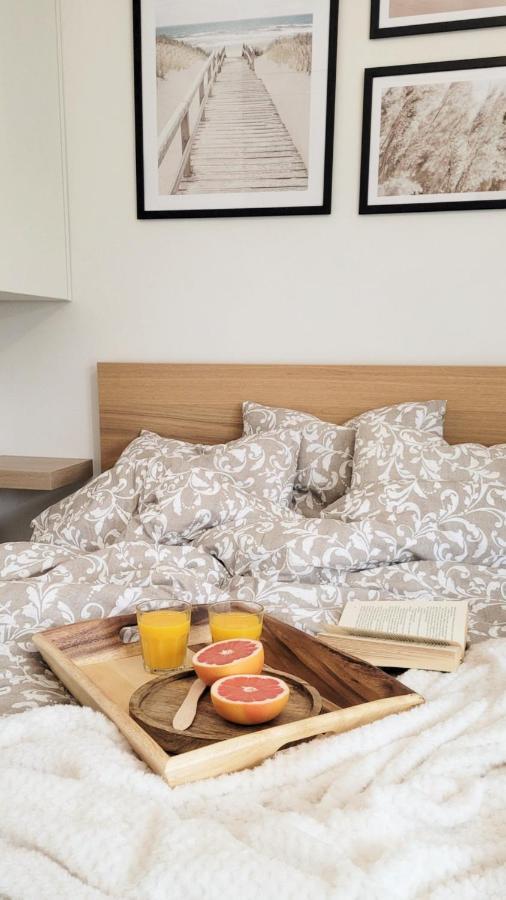 Pine Point Apartament With Terrace, Shared Pool, Tennis Court بوبيروفو المظهر الخارجي الصورة